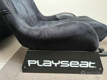 Postazione guida Playseat + volante G920 logitech