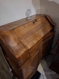 Mobile secretaire con ribalta 