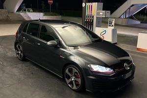 Volkswagen Golf GTI Performance