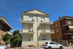 3 LOCALI A ASCOLI PICENO