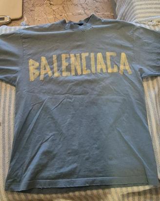 Maglietta balenciaga 