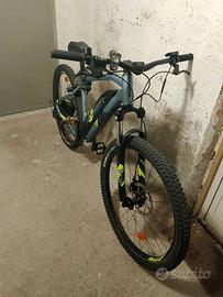 Bicicletta MTB rockrider elettrica