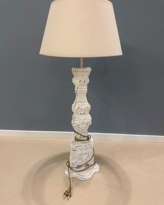 Lampada da tavolo