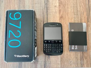 BlackBerry 9720 Black