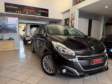 Peugeot 208 PureTech 82 5 porte Allure