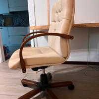 Sedia da scrivania presidenziale in ecopelle