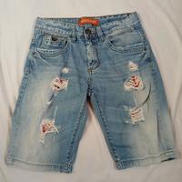 Jeans corti strappati t 42