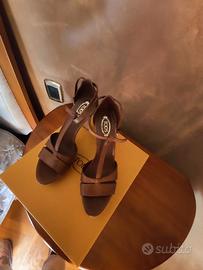 sandali Tod's 