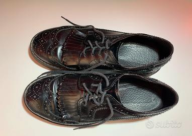 Scarpe stringate pelle frangia  rondine il laccio