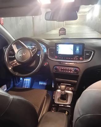 Kia xceed HIGH-TECH hybrid