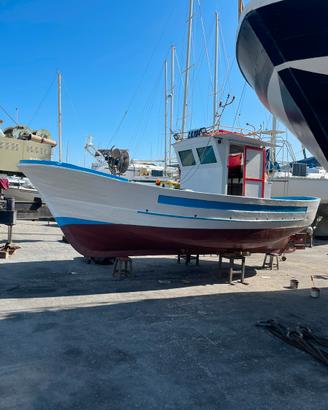 Barca da pesca con licenza