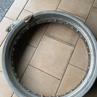 Cagiva Elefant 900 cerchio posteriore