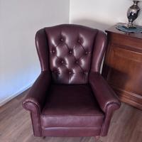 Poltrona Chesterfield in pelle modello bergère