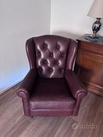 Poltrona Chesterfield in pelle modello bergère