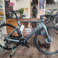 Bianchi Oltre Race 105 di2