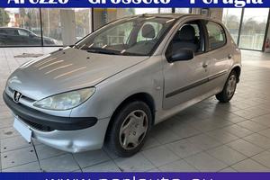 PEUGEOT 206 1.1 5p. Lee