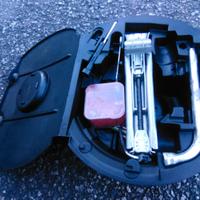 KIT RICAMBI POLO VOLKSWAGEN 2003 LUCI CRIC FARI