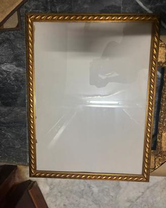 Cornice con vetro