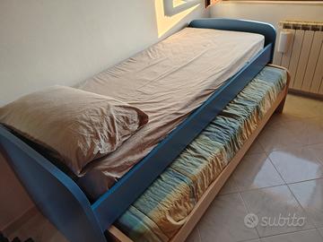 doppio letto con materassi