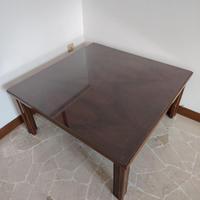 Tavolo in legno e vetro