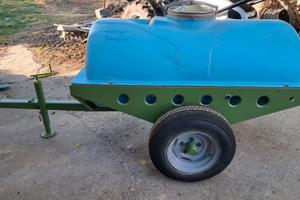 Carrello con cisterna