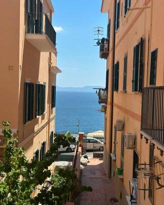 Appartamento di 100 m² con 3 locali a Napoli