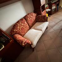 Divano classico 2 posti damascato rosso in legno