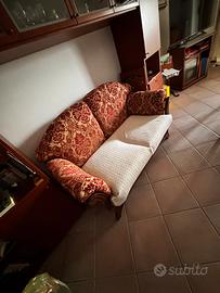 Divano classico 2 posti damascato rosso in legno