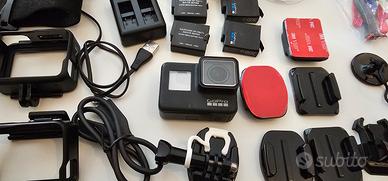 gopro hero 7 black con accessori 