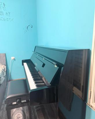 Pianoforte a muro  yamaha milano