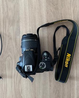 Nikon D3300 + obiettivo 18–55 – condizioni eccelle