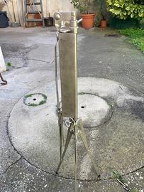 Leggio in metallo del 1979