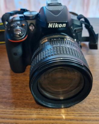 Nikon D5300 + obiettivo Nikkor 18-70 - 2923 scatti
