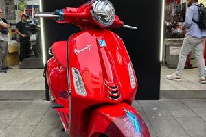 Piaggio Vespa 125 Primavera Vespa primavera red 5 