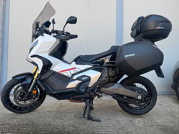 Honda x-adv 750