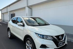 Nissan Qashqai 1.6 N-Connecta