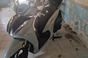 Honda sh 350 sport
