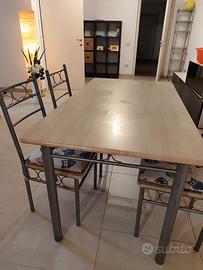 Tavolo + 4 sedie