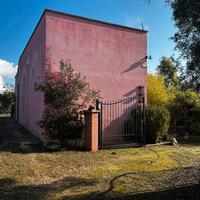 Indipendente in pietra