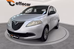 LANCIA Ypsilon 1.2 69 CV 5 porte