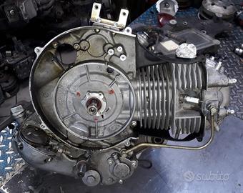 LML 200 : motore forcella centralina volano