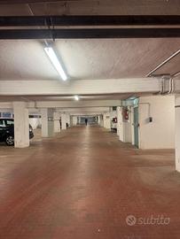 Posto auto via silvani 6