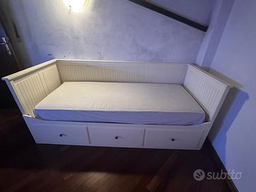 Divano letto con cassetti