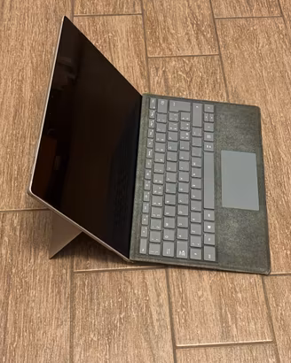 Microsoft Surface Pro 7 | Intel i5 | 8GB RAM | SSD