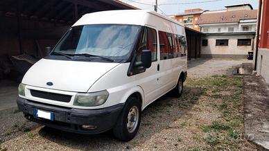 Ford Transit 9 Posti