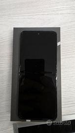 Samsung z flip 4    512 gb