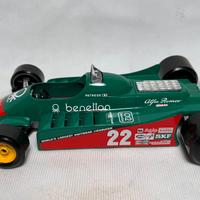 Burago 1/24 Alfa Romeo 179 Benetton# 22 Patrese