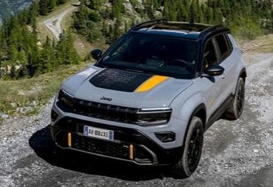 Jeep Avenger THE NONTH FACE 4xe 145cv edct6