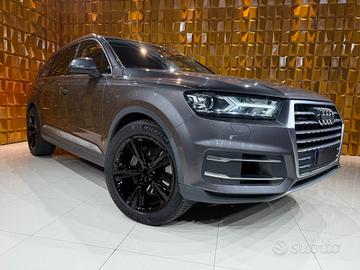 Audi Q7 3.0 TDI 7 posti