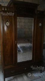 Armadio antico restaurato